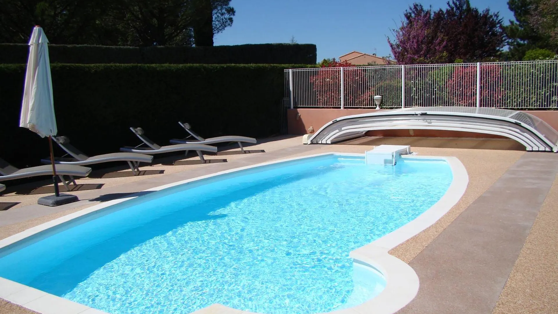 Villa Avec Piscine Roussillon en Isere