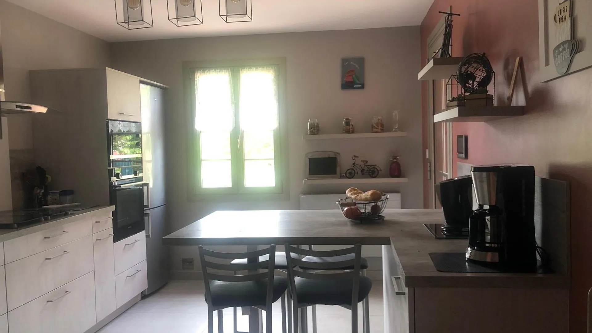 Villa Avec Piscine Roussillon en Isere