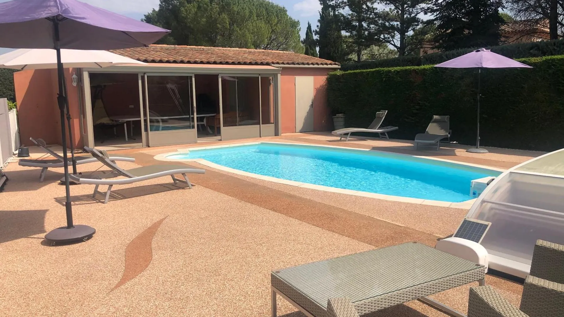 Villa Avec Piscine Roussillon en Isere