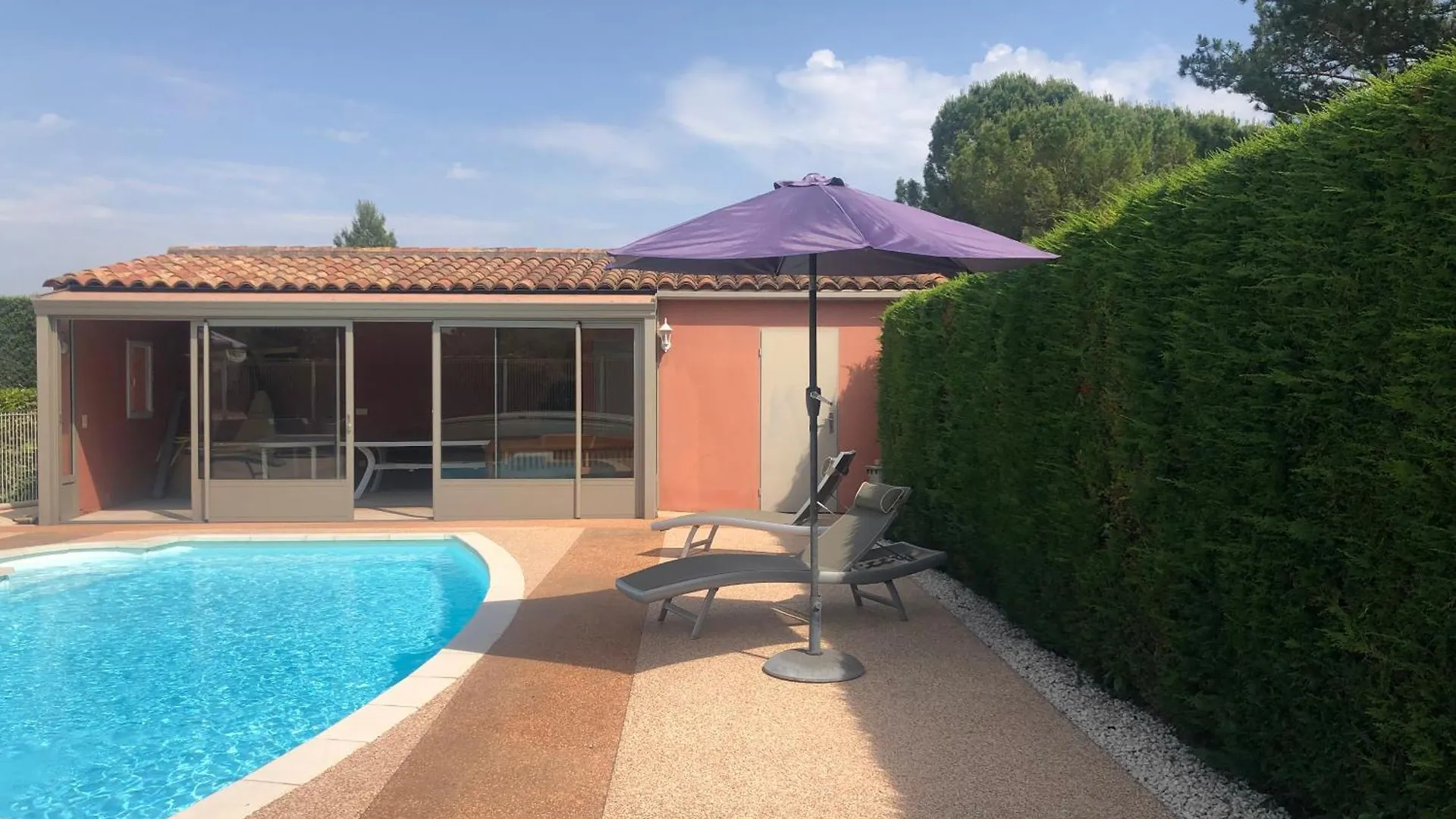 Villa Avec Piscine Roussillon en Isere France